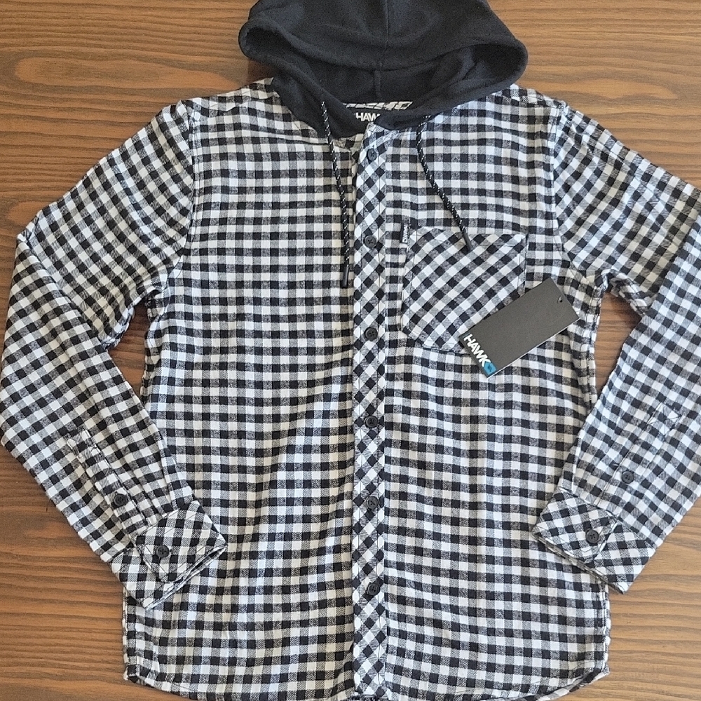 NWT-- TONY HAWK Men's Black and White Checkered Hoodie Shirt | Size: M